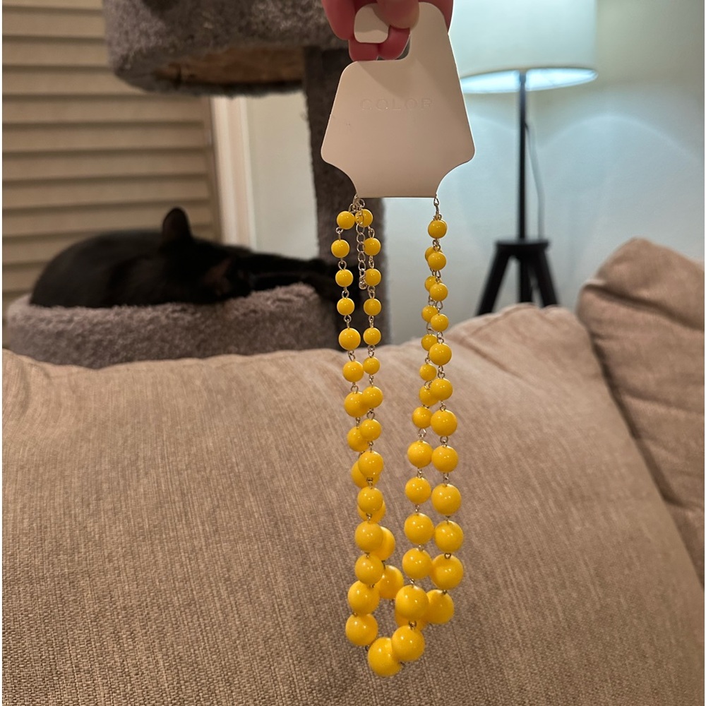 Pretty Big Yellow Beaded Necklace! New With Tags.